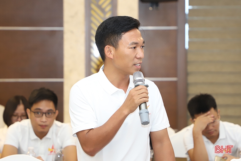 Anh Thiều Đăng Hưng - Giám đốc Công ty TNHH Công nghệ số Platinum (TP Hà Tĩnh): Mong rằng, thời gian tới, việc tiếp cận thông tin về các cơ chế, chính sách của tỉnh đối với các doanh nghiệp được dễ dàng, nhanh chóng hơn.